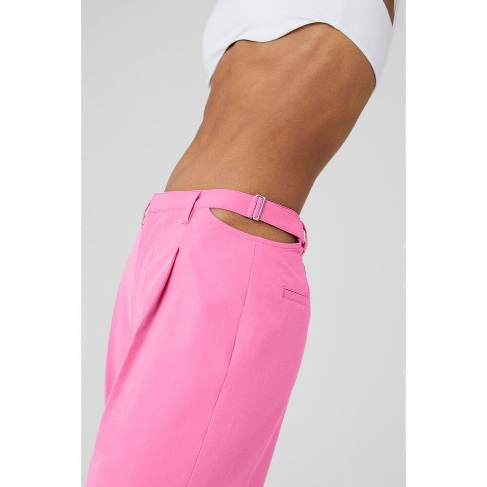 Alo Mid-Rise Showdown Trouser Size M Limited: Paradise Pink